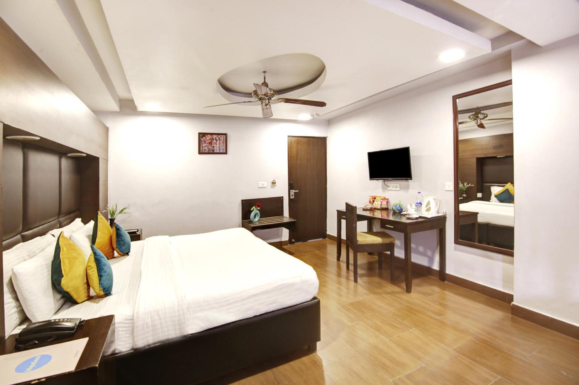 Hotel Bb Palace Delhi  Buitenkant foto