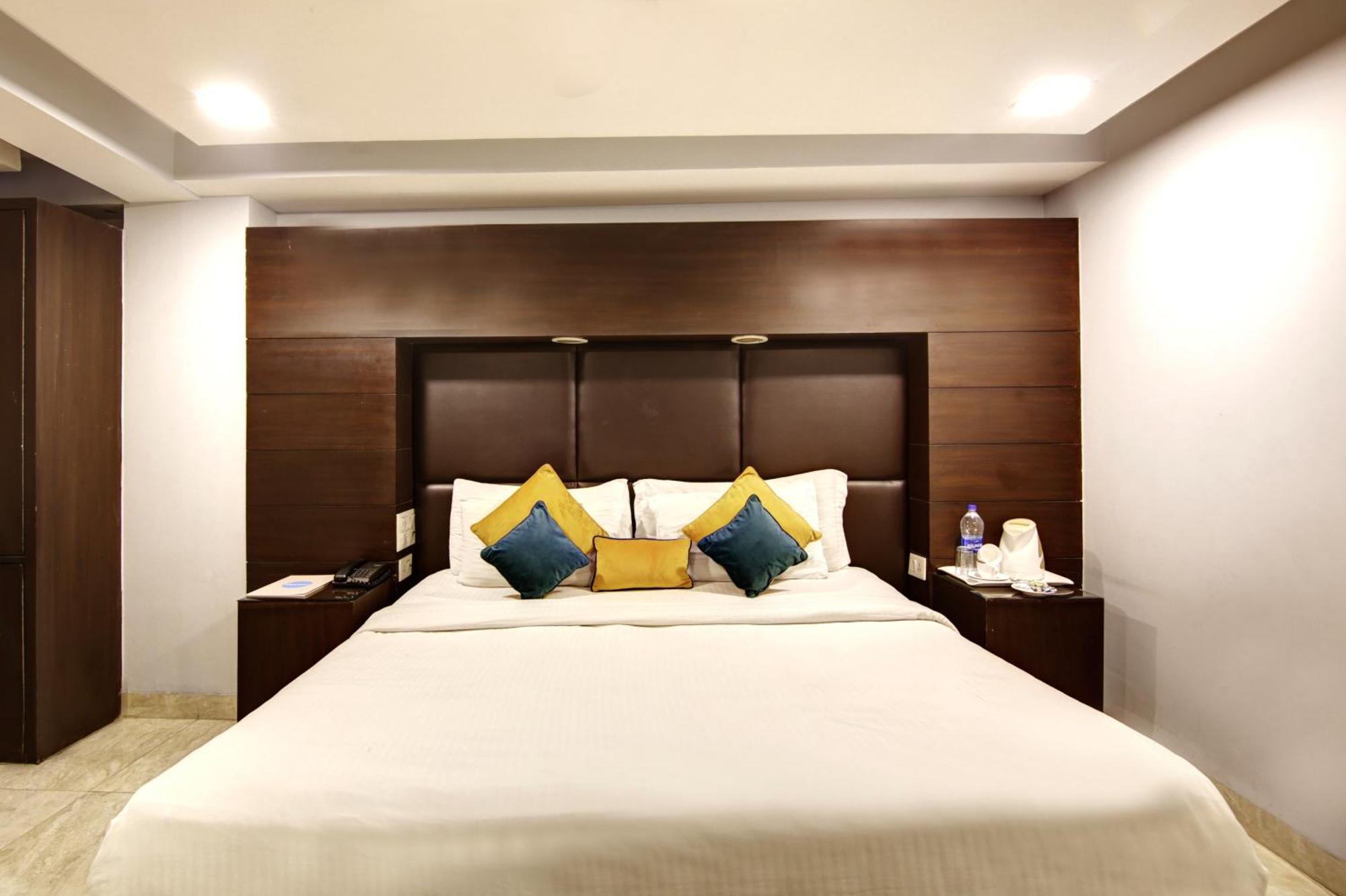 Hotel Bb Palace Delhi  Buitenkant foto
